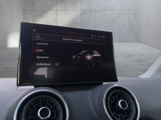 Bild eines Audi Q2 30 TFSI admired