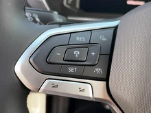 VW T-Cross R-Line TSI DSG in Ascotgrau