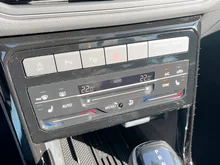VW T-Cross R-Line TSI DSG in Ascotgrau