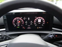 VW T-Roc R-Line eTSI DSG in Celestial Blue Dach Black Uni
