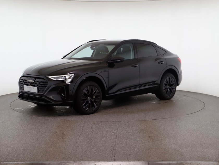 Audi Q8 Sportback 50 e-tron quattro business