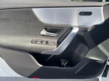 Mercedes A 180 d Aut. in weiss - normal