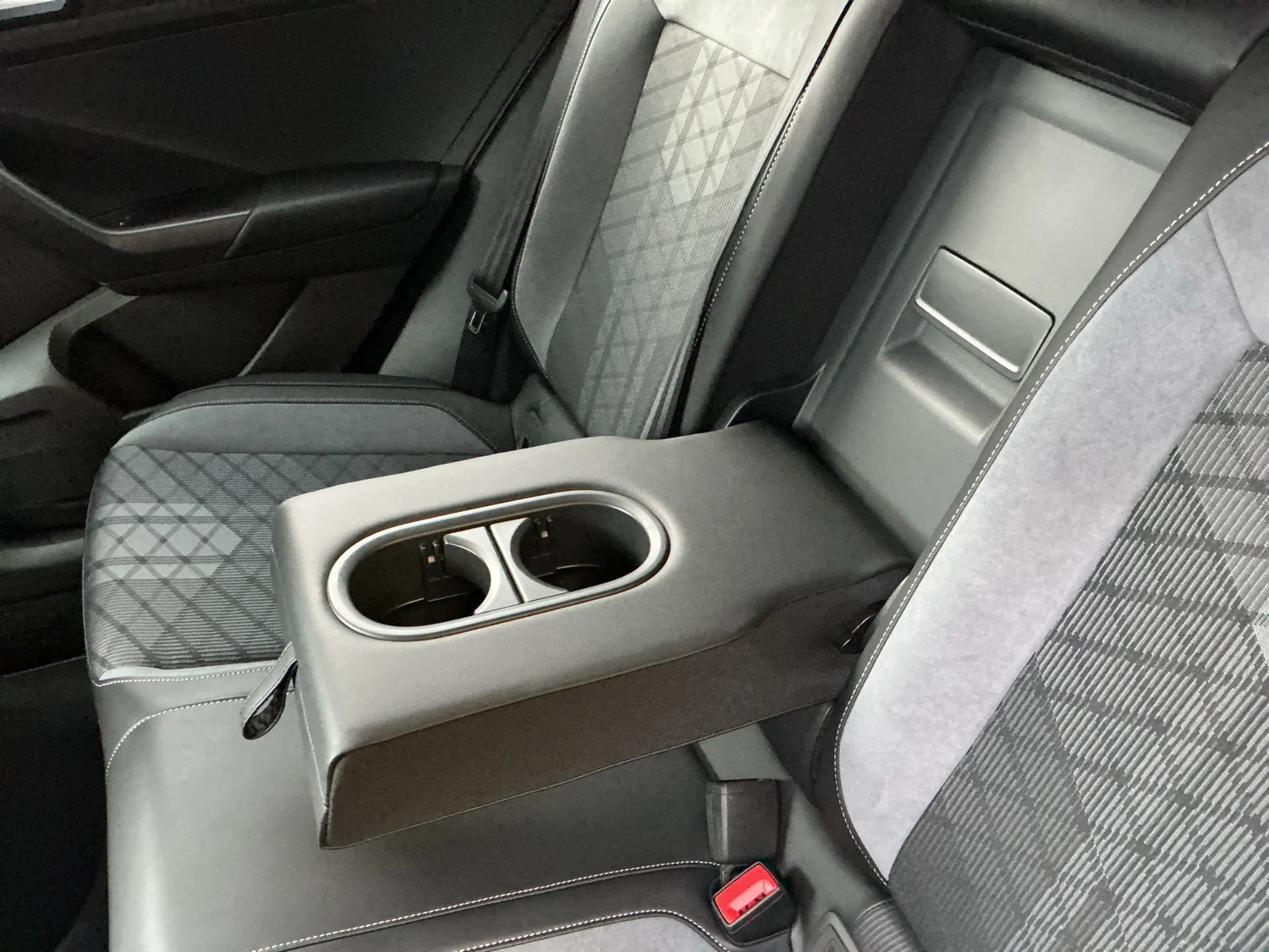 Bild eines VW T-Roc Sport TDI 4MOTION DSG