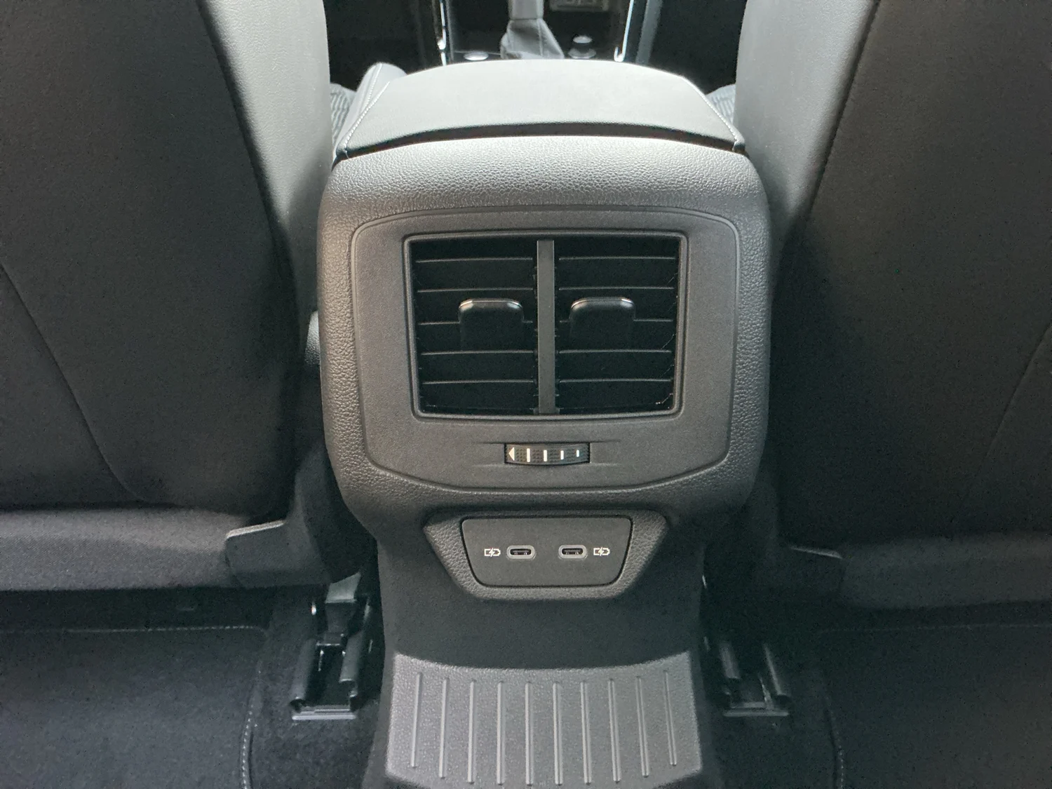 Bild eines VW T-Roc Sport TDI 4MOTION DSG