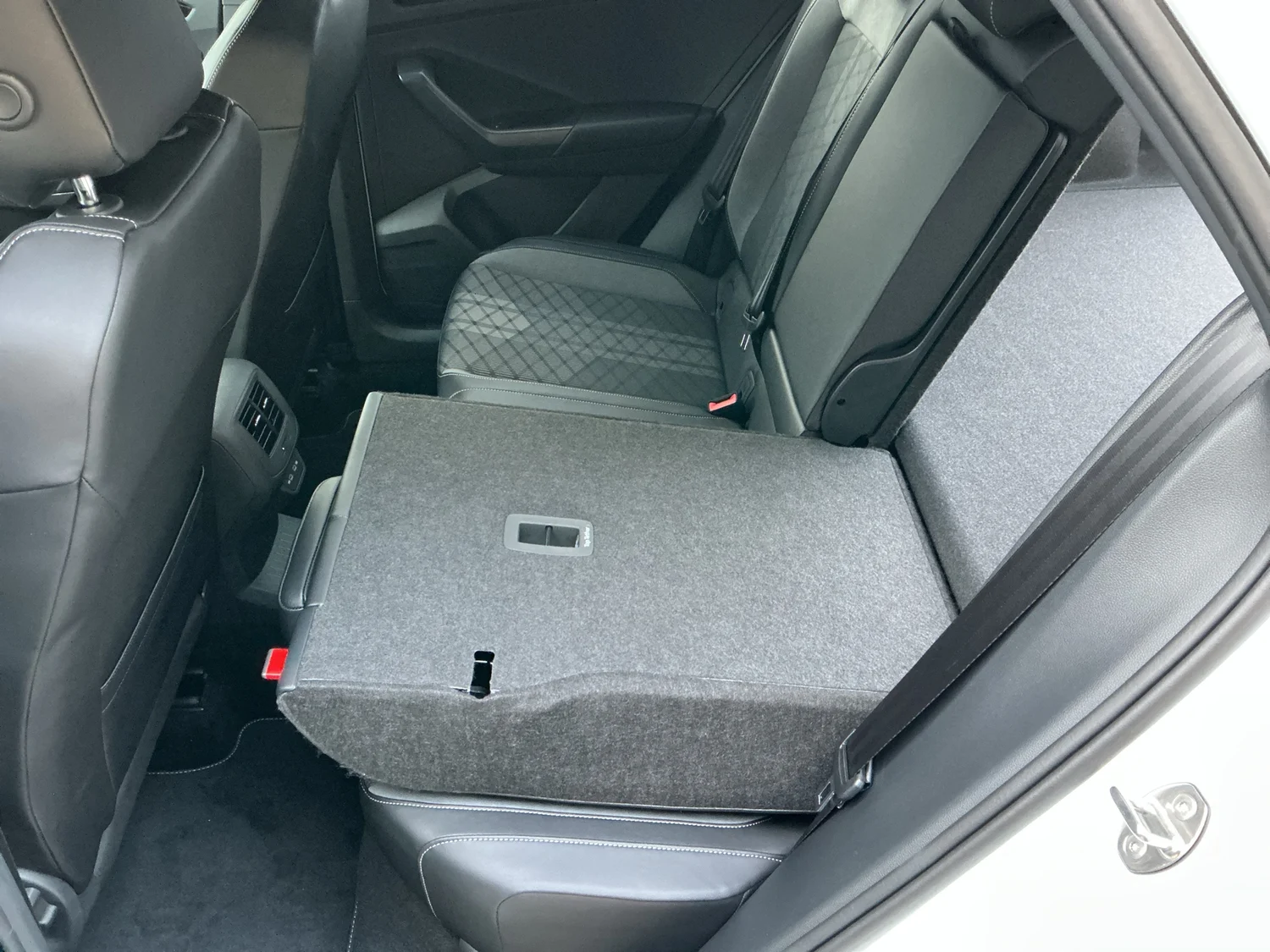 Bild eines VW T-Roc Sport TDI 4MOTION DSG