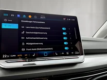 VW Golf Rabbit mHEV DSG in Pure White
