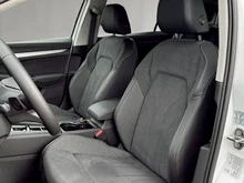 VW Golf Rabbit mHEV DSG in Pure White