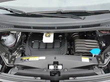 VW Multivan Business �H TDI in Deepblack Perleffekt