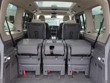 VW Multivan Business �H TDI in Deepblack Perleffekt