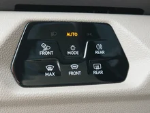 VW Multivan Business �H TDI in Deepblack Perleffekt