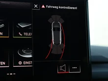 Audi A4 Avant 40 TFSI S line in 2D Navarrablau Metallic