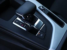 Audi A4 Avant 40 TFSI S line in 2D Navarrablau Metallic