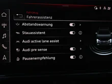 Audi A4 Avant 40 TFSI S line in 2D Navarrablau Metallic