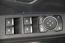 Ford Kuga ST-Line in Magnetic-Grau, Metallic