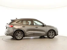 Ford Kuga ST-Line in Magnetic-Grau, Metallic