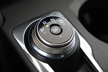 Ford Kuga ST-Line in Magnetic-Grau, Metallic