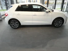 Thumbnail-Foto von Fahrzeug