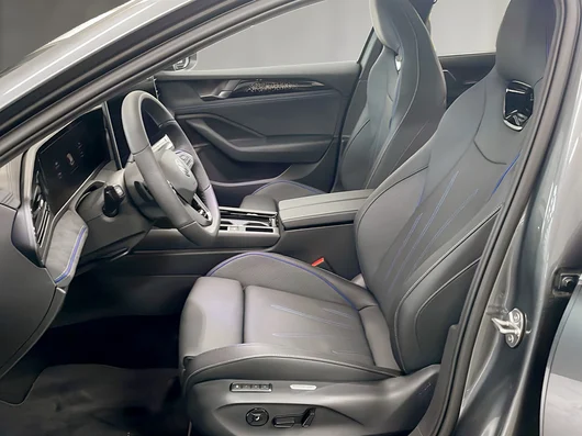 Bild eines VW Passat Variant Sport eHybrid 150kW