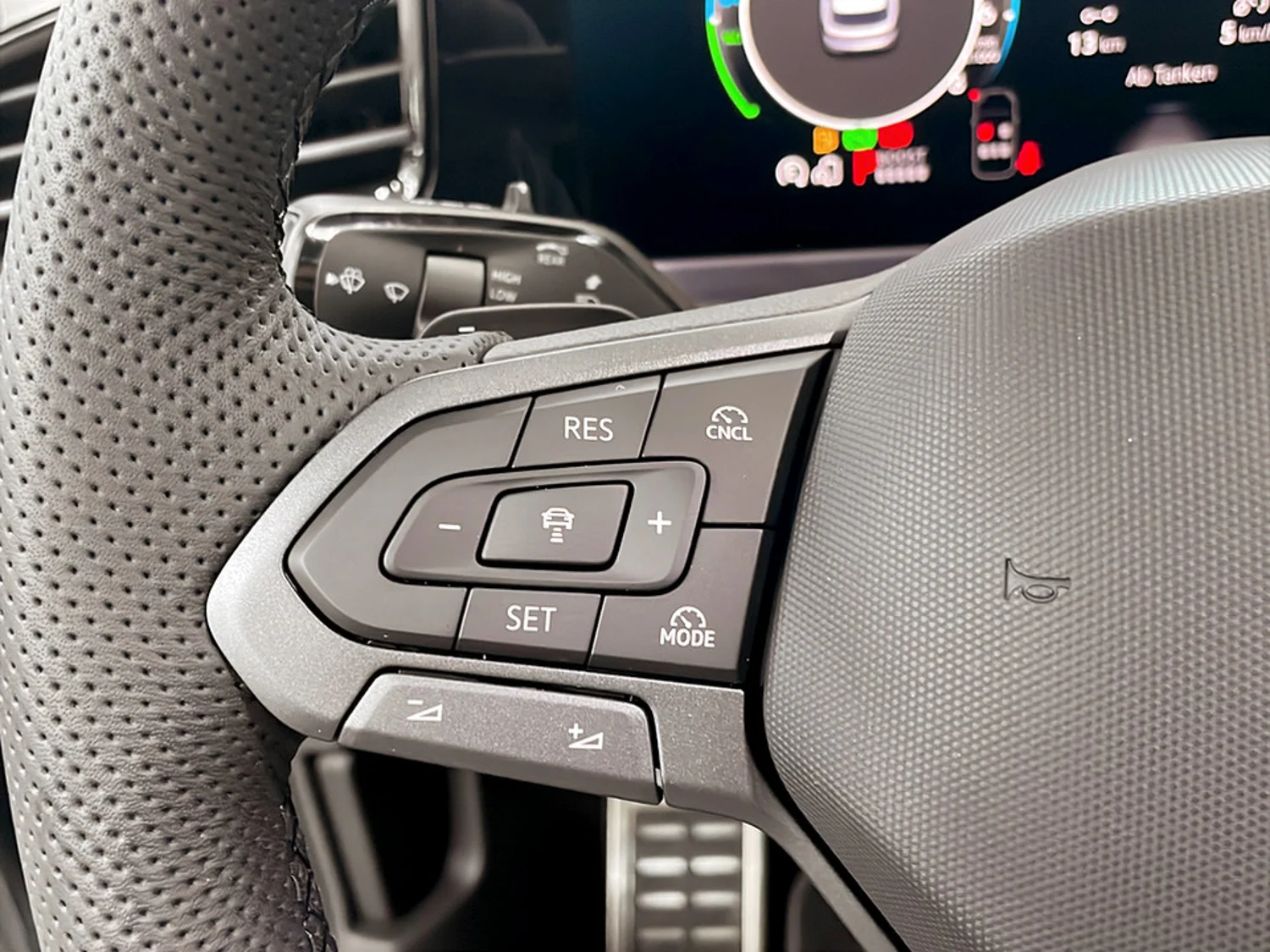 Bild eines VW Passat Variant Sport eHybrid 150kW