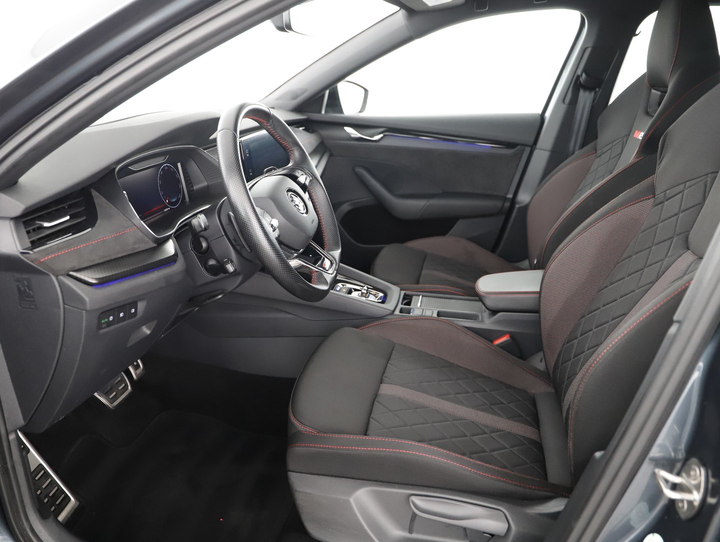 Škoda OCTAVIA Combi 4x4 RS TDI DSG | Bild 4 von 15