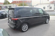 VW Multivan Style KR in 2T Deep Black Perleffekt