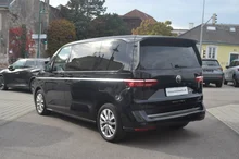VW Multivan Style KR in 2T Deep Black Perleffekt