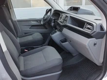 VW Transporter Kombi LR TDI 4MOTION in Reflexsilber Metallic