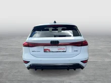 Audi A6 Avant e-tron quattro in Gletscherweiss Metallic