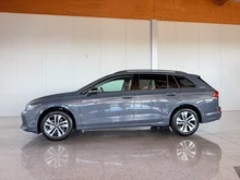 VW Golf Variant Life TSI in B0 Delfingrau Metallic
