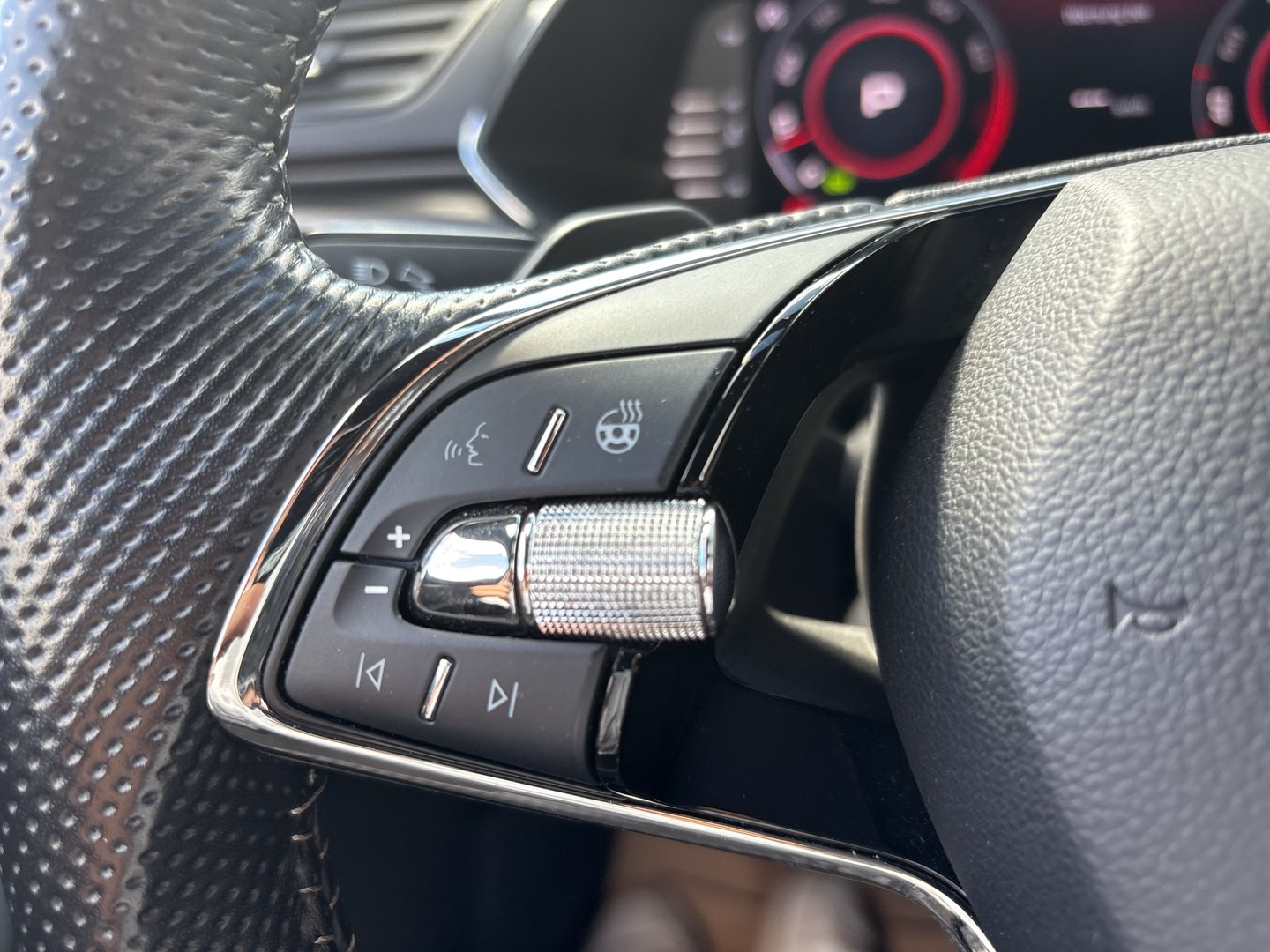Škoda Superb Combi Sportline TSI ACT DSG | Bild 15 von 29