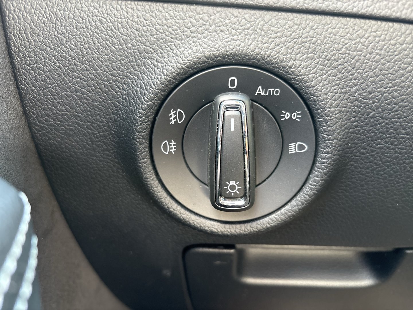 Škoda Superb Combi Sportline TSI ACT DSG | Bild 10 von 29