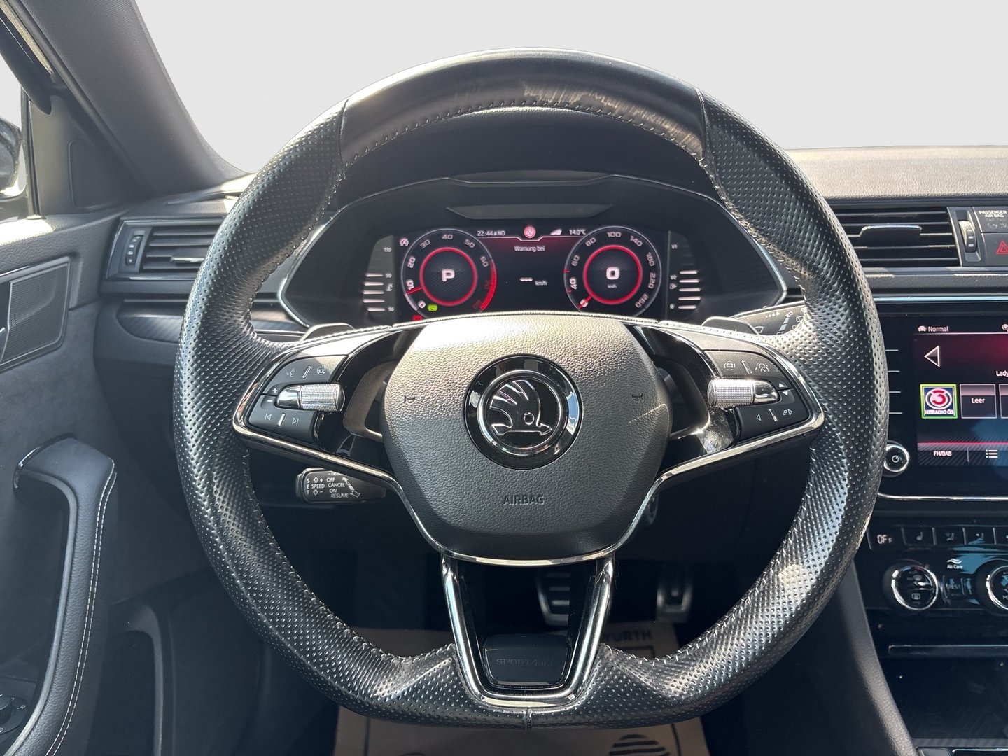 Škoda Superb Combi Sportline TSI ACT DSG | Bild 13 von 29