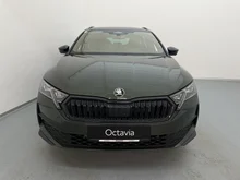 Škoda Octavia Combi 4x4 Sportline TSI DSG in Khaki-Grün Metallic
