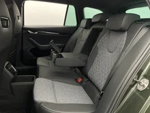 Škoda Octavia Combi 4x4 Sportline TSI DSG in Khaki-Grün Metallic