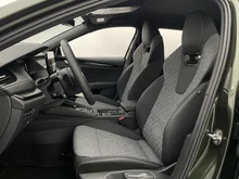 Škoda Octavia Combi 4x4 Sportline TSI DSG in Khaki-Grün Metallic