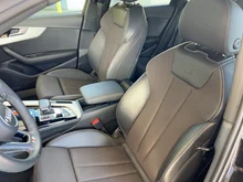 Audi A4 Avant 35 TDI S line in mythosschwarz met.