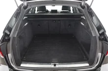 Audi A4 Avant 40 TDI advanced quattro in MYTHOSSCHWARZ METALLIC