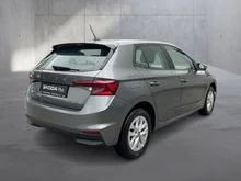 Škoda Fabia Essence in Graphit-Grau Metallic