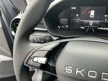 Škoda Fabia Essence in Graphit-Grau Metallic