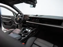Porsche Cayenne E-Hybrid in kreide