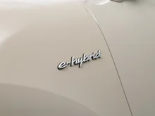 Porsche Cayenne E-Hybrid in kreide