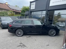 Škoda Octavia Combi 4x4 Style TDI DSG in Black-Magic Perleffekt