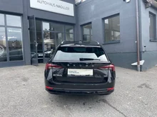 Škoda Octavia Combi 4x4 Style TDI DSG in Black-Magic Perleffekt