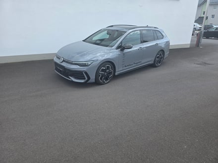 VW Golf Variant Sport mHeV DSG