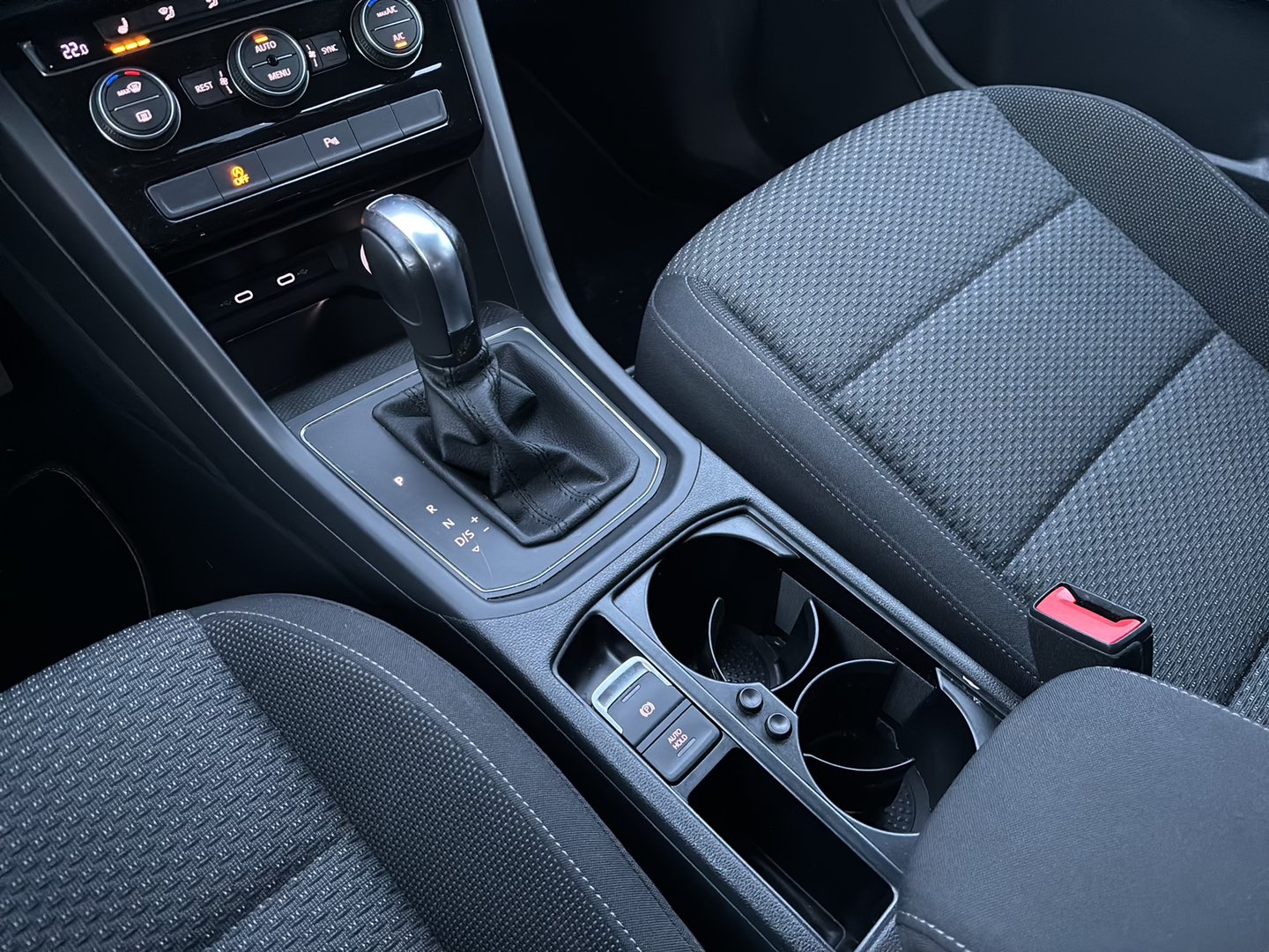 VW Touran CL TSI ACT OPF DSG 7-Sitzer | Bild 20 von 24