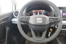 SEAT Arona Reference Edition 1.0 TSI in Candy-Weiß