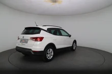 SEAT Arona Reference Edition 1.0 TSI in Candy-Weiß
