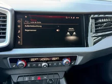 Audi A1 Sportback 25 TFSI intense in Mythosschwarz Metallic