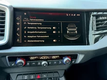 Audi A1 Sportback 25 TFSI intense in Mythosschwarz Metallic