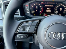 Audi A1 Sportback 25 TFSI intense in Mythosschwarz Metallic